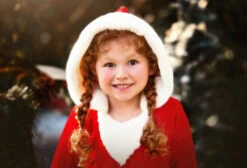 SANTA'S LITTLE HELPER -Clothing Promotion Store 121 3