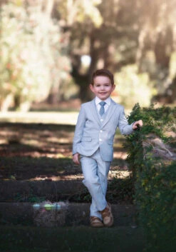 ASHFORD SEERSUCKER 3 PC. SUIT -Clothing Promotion Store 13 ae256312 2a8f 4098 b169 2025e37c0d08