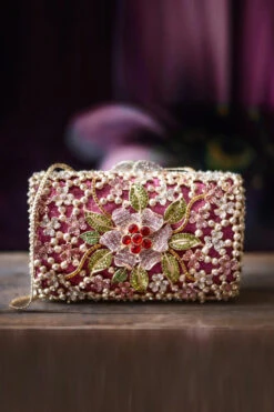 LA ROSA BRILLANTE PAVE CLUTCH -Clothing Promotion Store 16 3ab3604f 5a38 4e68 9a2e 04185a33ac52