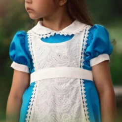 ALICE -Clothing Promotion Store 3 a56af9ef 7357 4c5b ae8e fcb96e581419