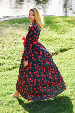 CONSTANCE MAXI DRESS NAVY ROSE FLORAL -Clothing Promotion Store DSC02639